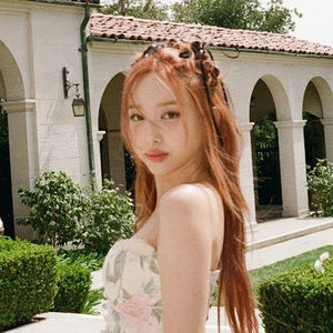 Meet your Posher, Violet